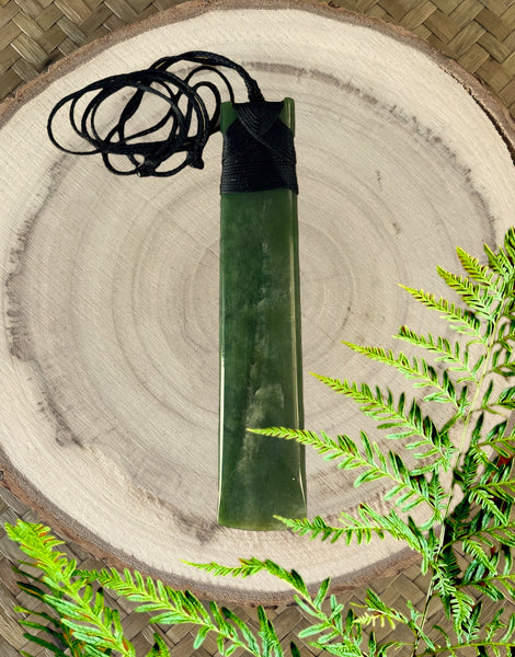 Pounamu, Toki, Fantail House, NZ Crafts, Greenstone, Hand carved