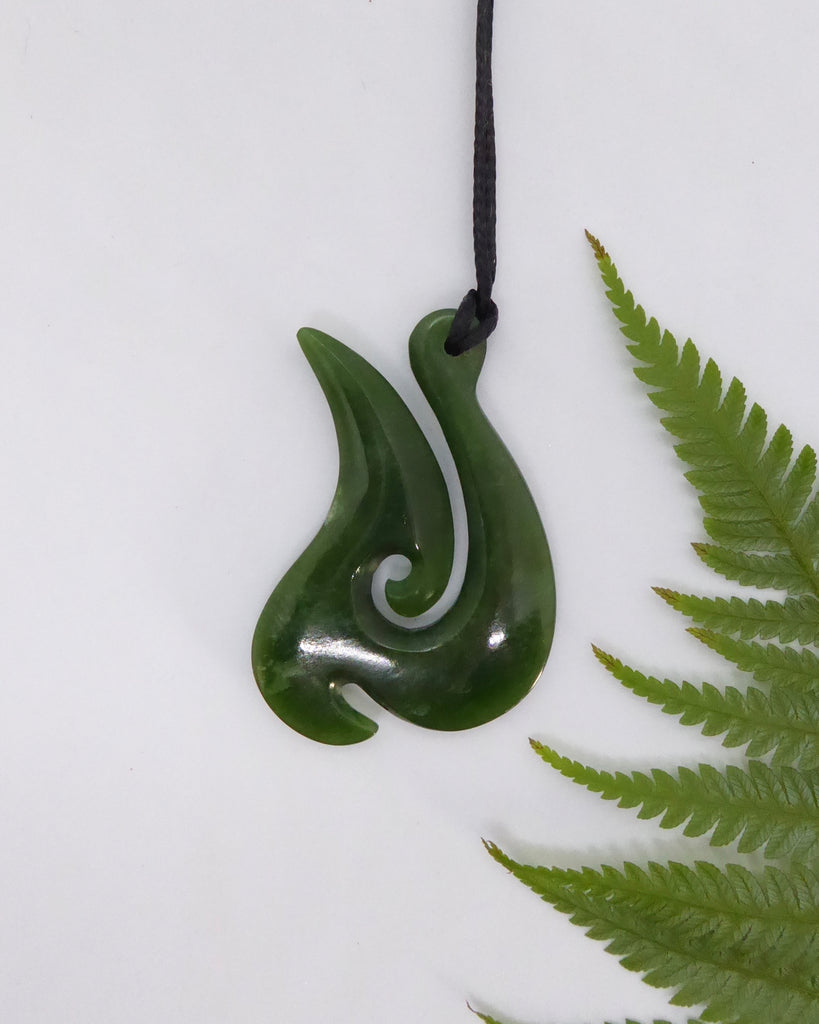 Gold Feather Maori Pounamu New Zealand Jade Heart Necklace – Boylerpf